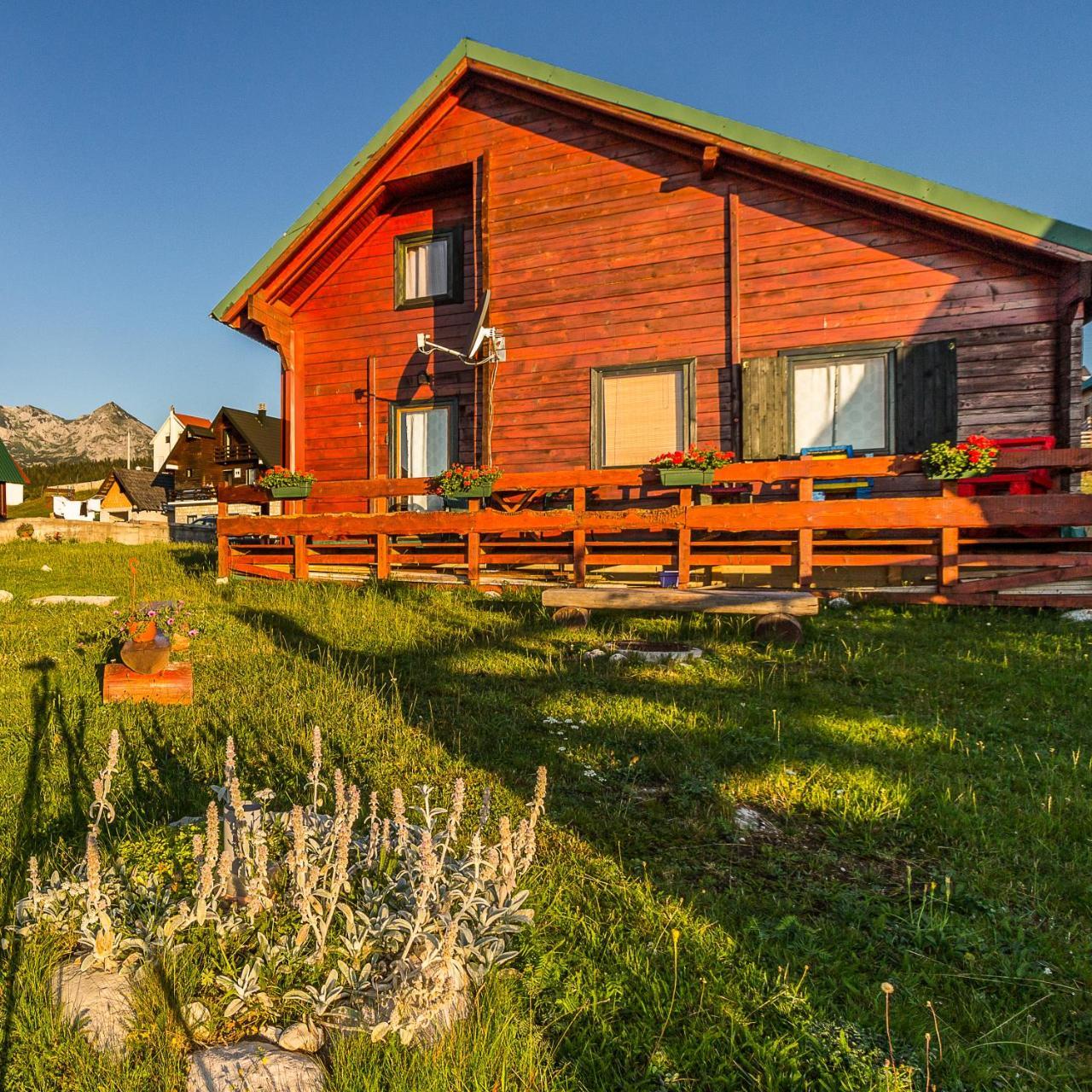 Boskovica Brvnare Pension Žabljak Buitenkant foto