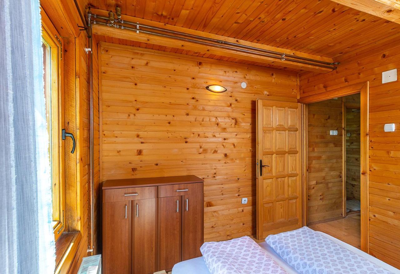 Boskovica Brvnare Pension Žabljak Buitenkant foto