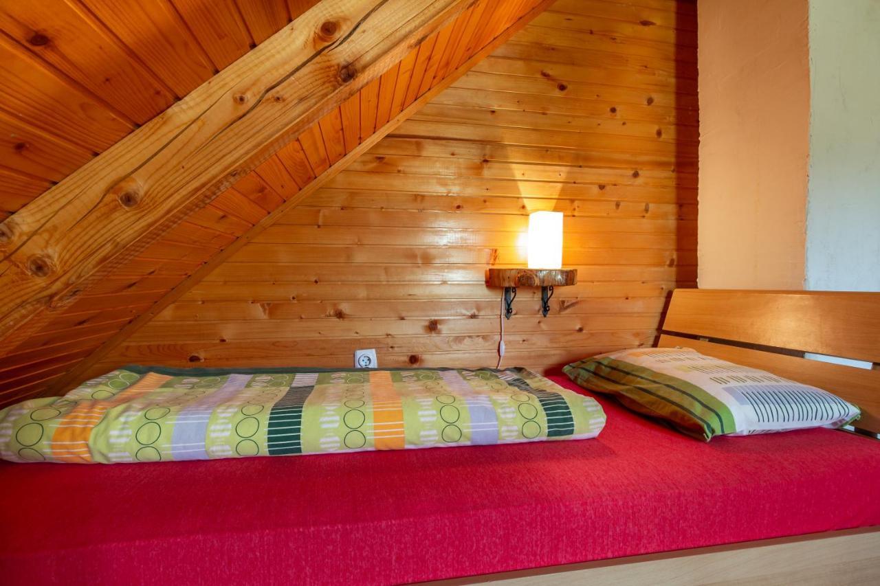 Boskovica Brvnare Pension Žabljak Buitenkant foto